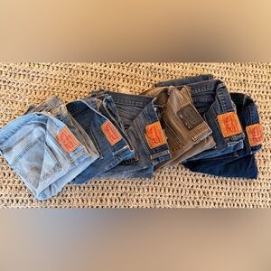 Lot of Levi’s Jeans - 6 Pairs of classic and timeless Levi’s Style for 1 Price!